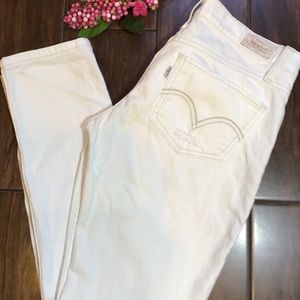 Levis distressed jeans